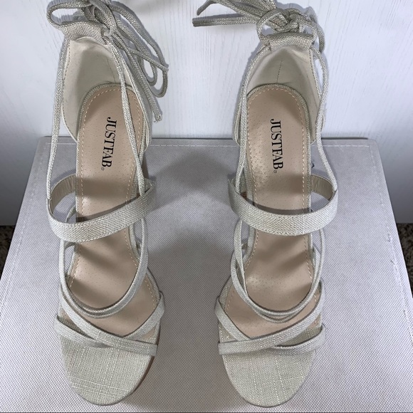 Brand New Lace-Up Platform Heels - Picture 4 of 4